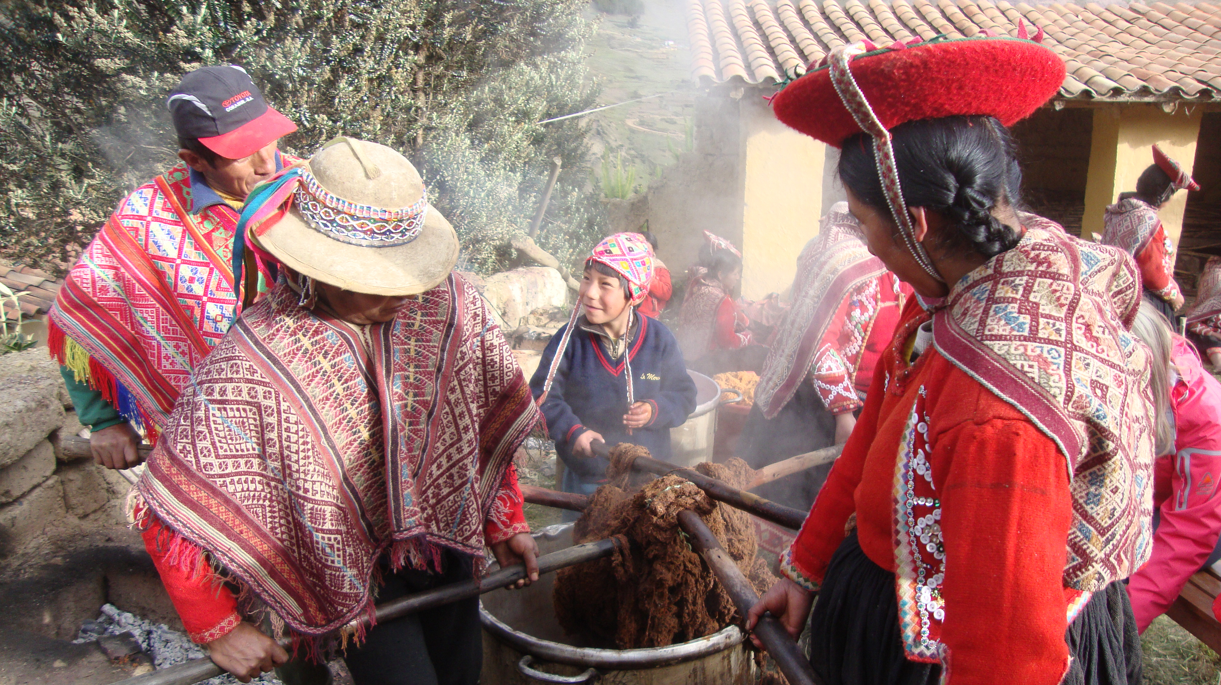 Keeping the Old Ways Alive: Center for Traditional Textiles of Cusco