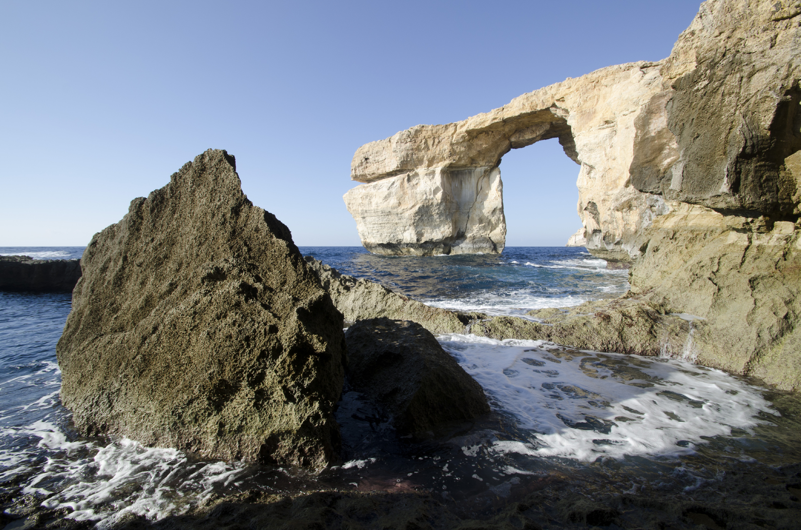 5. Game of Thrones-Malta Azure Window-credit tobiasjo-iStock_www.istockphoto.com:photo:azure-window-gm500963844-81090195