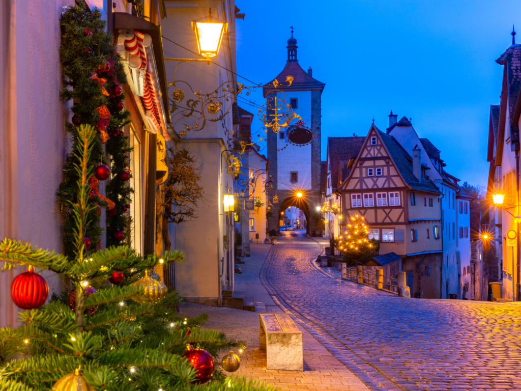 Rothenburg alleys at night, lit up with Christmas illluminations