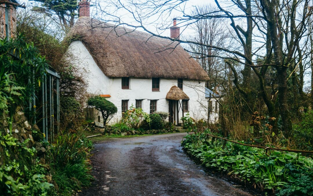 Peek Inside the Homes of Britain’s Literary Heroes, by Historian Alice Loxton