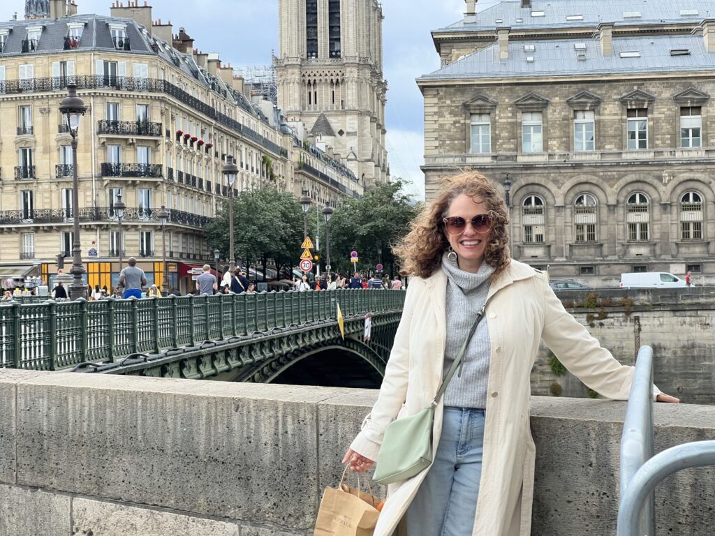 Photo of article author Lavinia in Paris