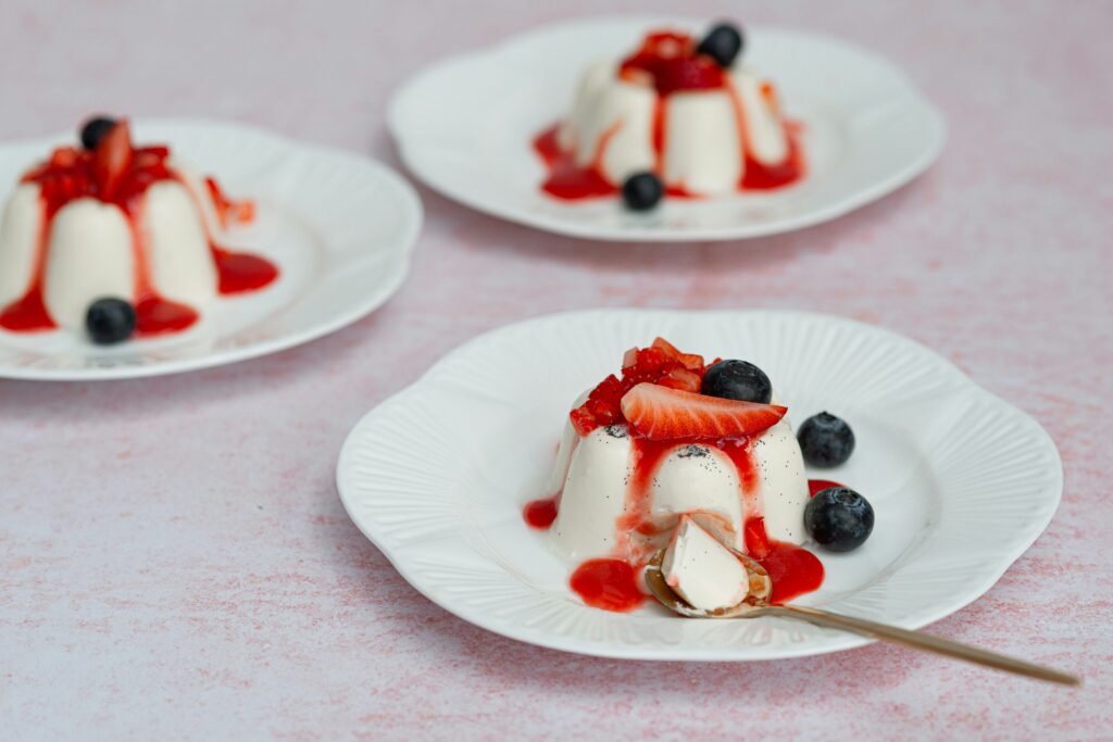 panna cotta with berries