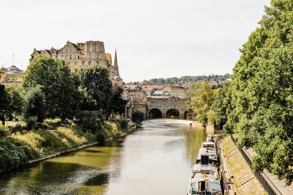 The Avon River running through Bath, UK