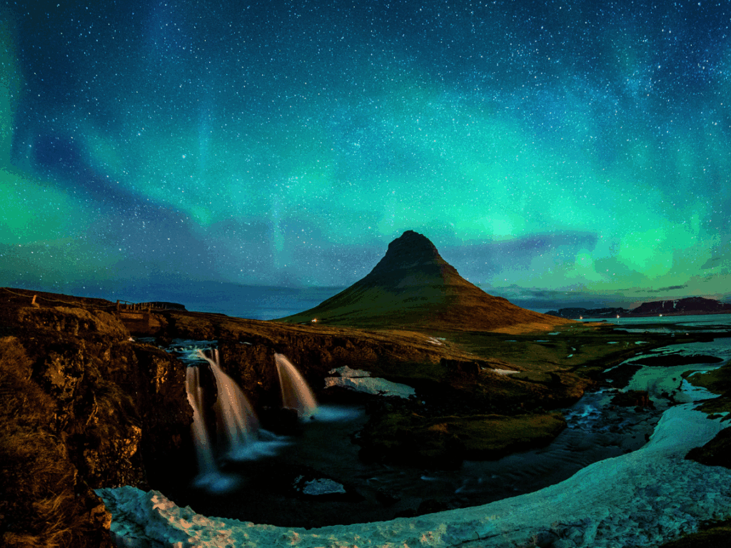Kirkjufell Mountain