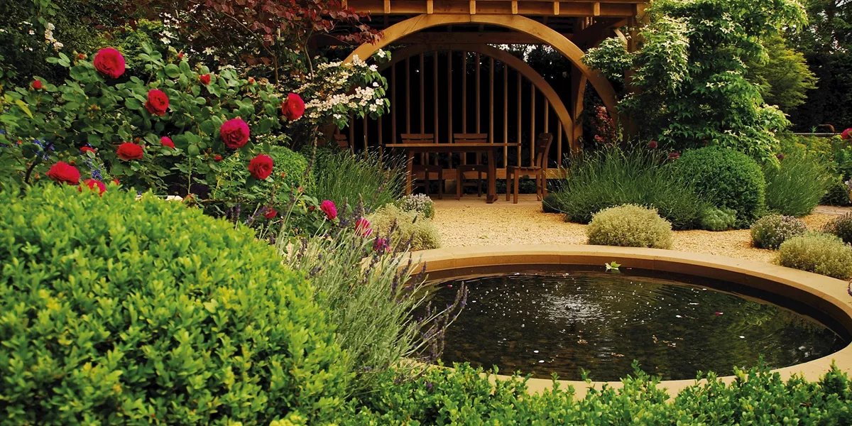 Gardens of England and Wales with Chelsea Flower Show Guided Tour