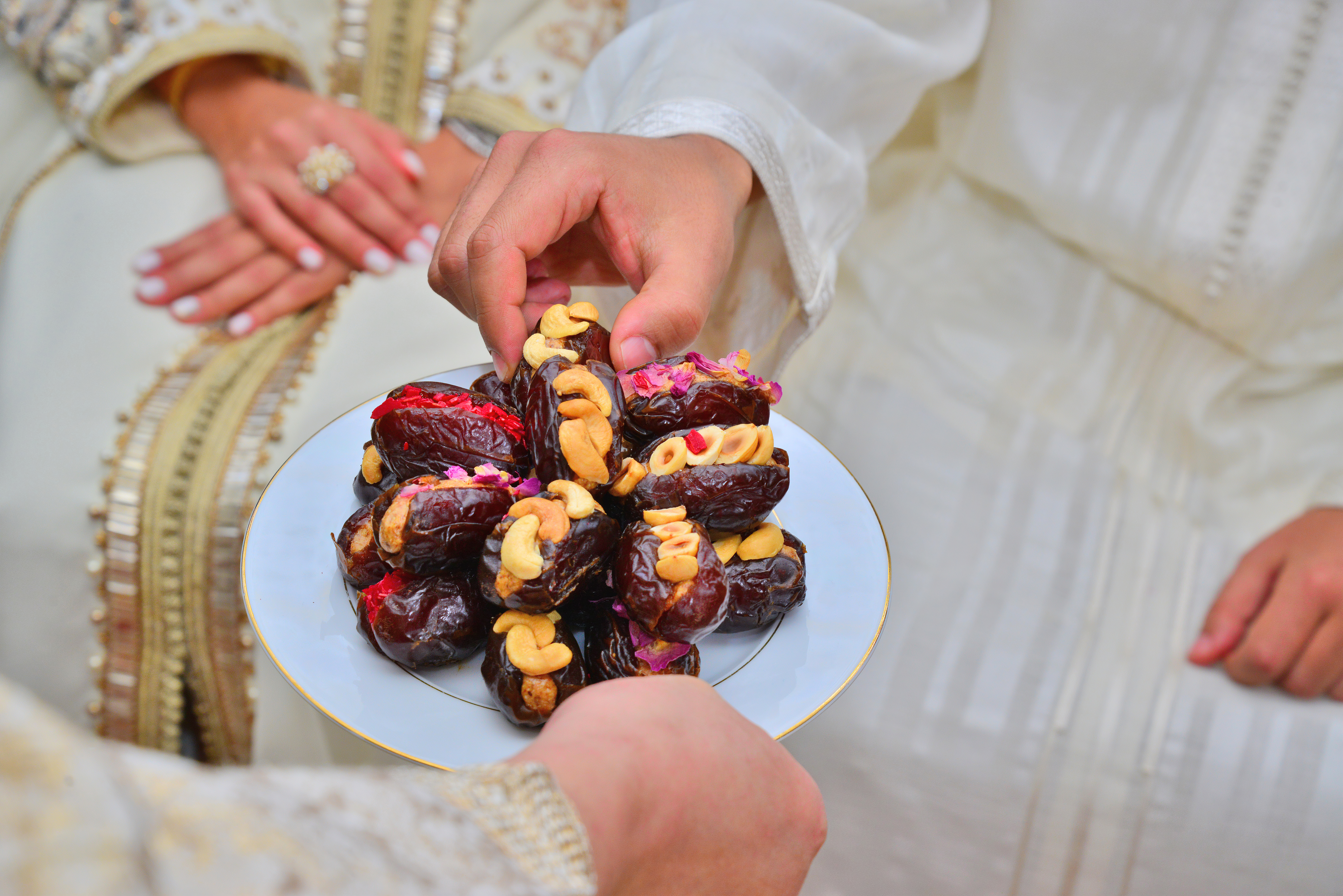 Traditional Moroccan Stuffed Dates With Dulce De Leche And Almonds Served With Milk 1480043925