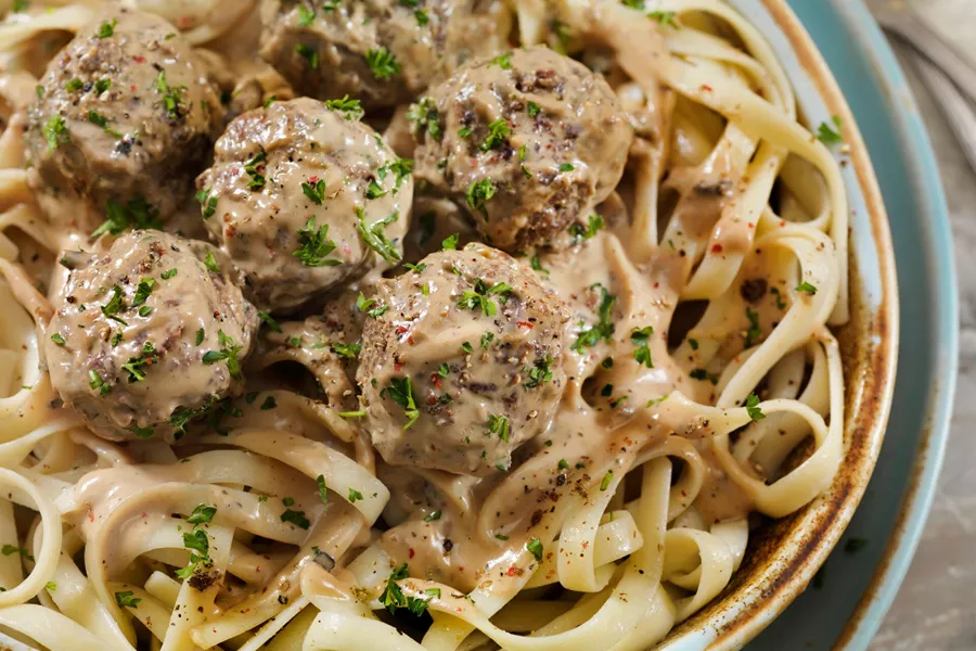 Swedish Meatballs With Fettuccine