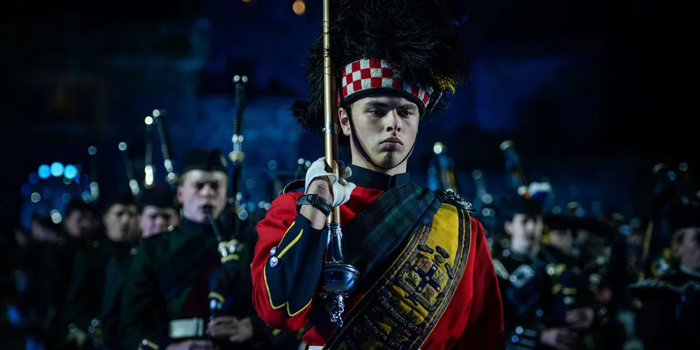 Large The Royal Edinburgh Military Tattoo© Massed Pipes And Drums