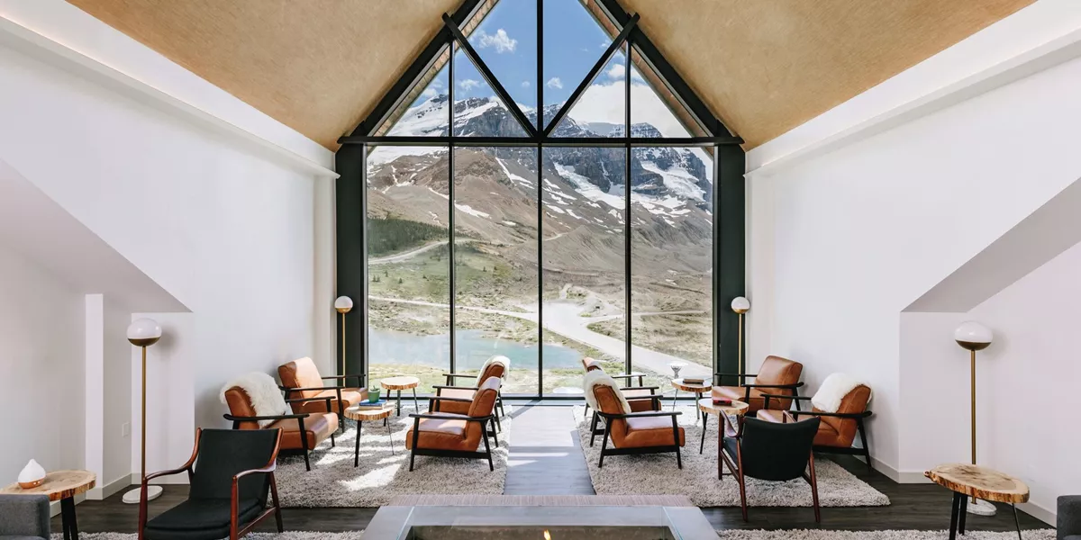 Large Glacier View Lodge Icefields Parkway Canada Lobbyrtd