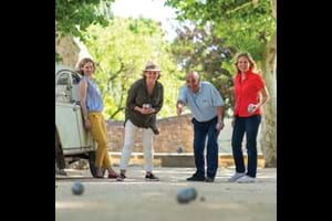 Enjoy petanque lesson in Vers Pont Du Gard, France