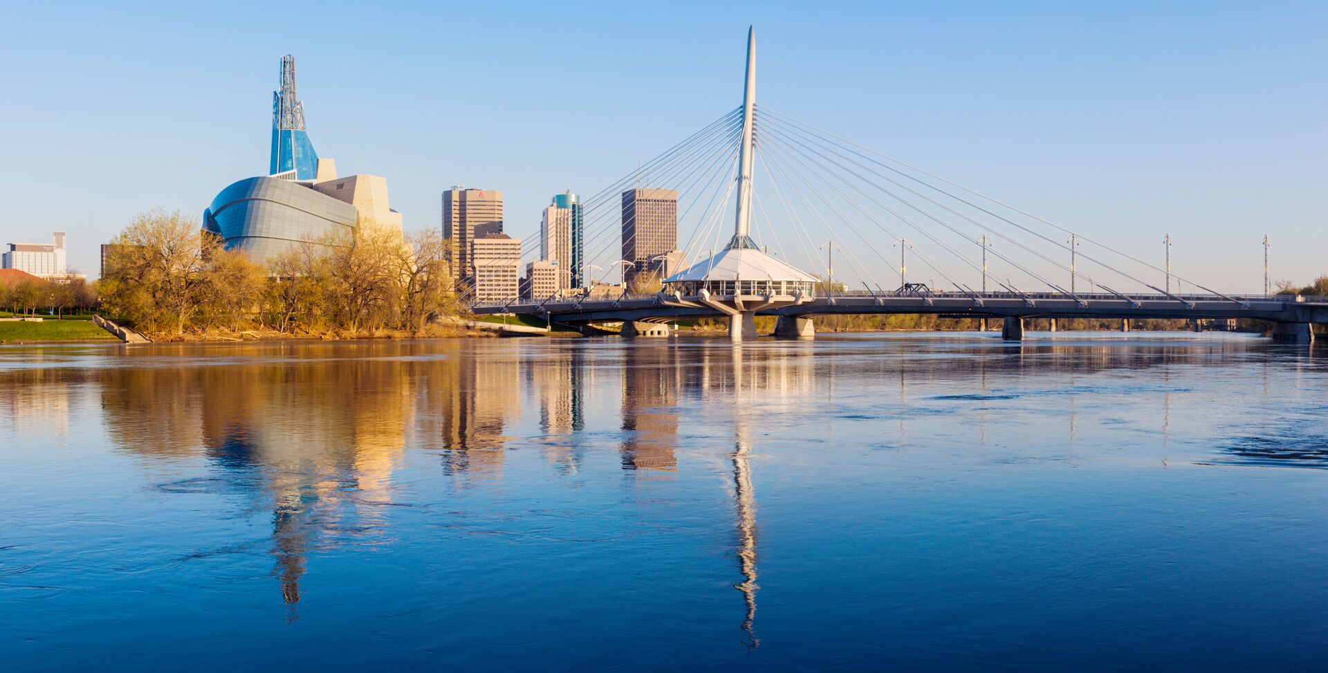 Canadian Museum For Human Rights And Esplanade Riel Bridge 827152094