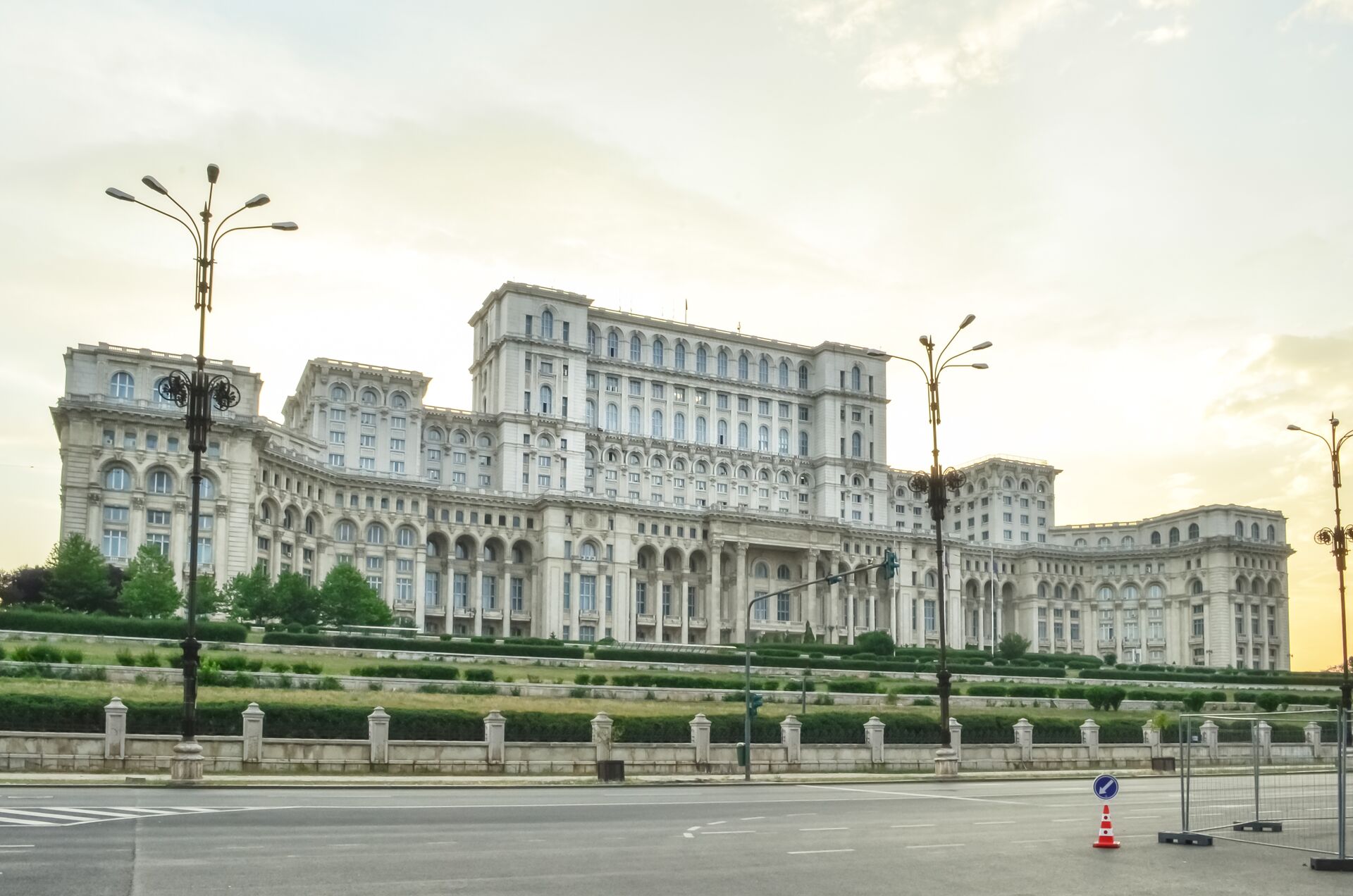 Large Majestic And Huge Parliament Building Of Romania, Bucharest 1212067234