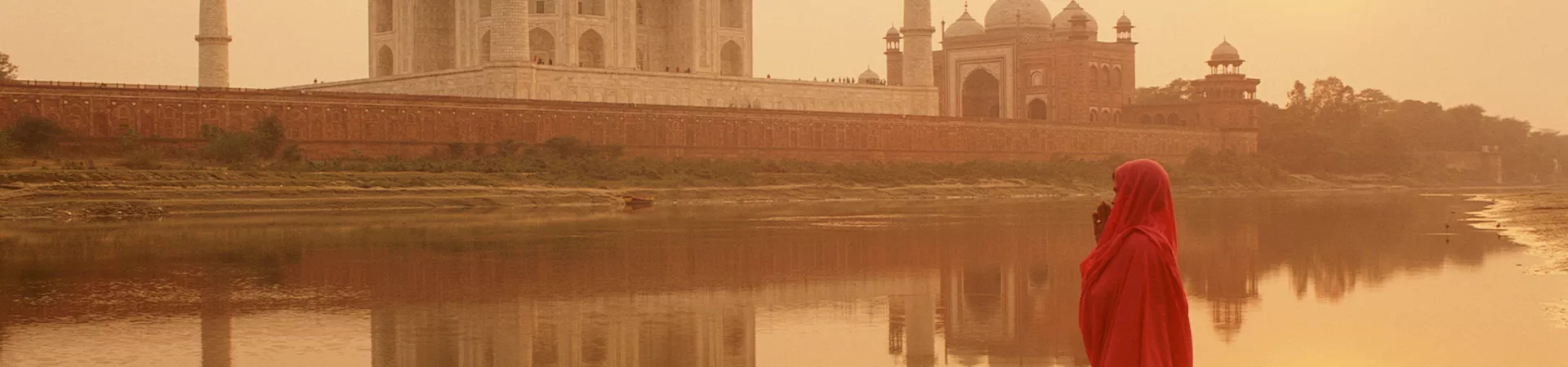 TAJ MAHAL AT SUNRISE AGRA, INDIA AB13214