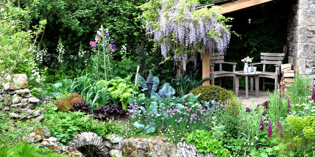 Romantic Cottage Garden in England