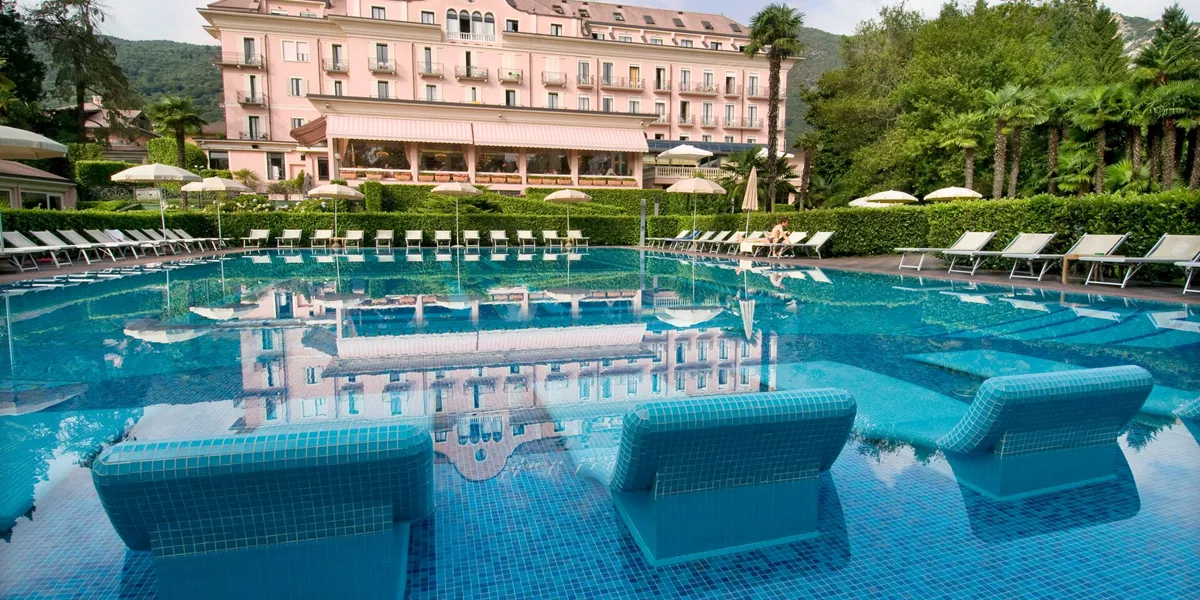 Large Hotel Simplon Baveno Italy Pool Exterior