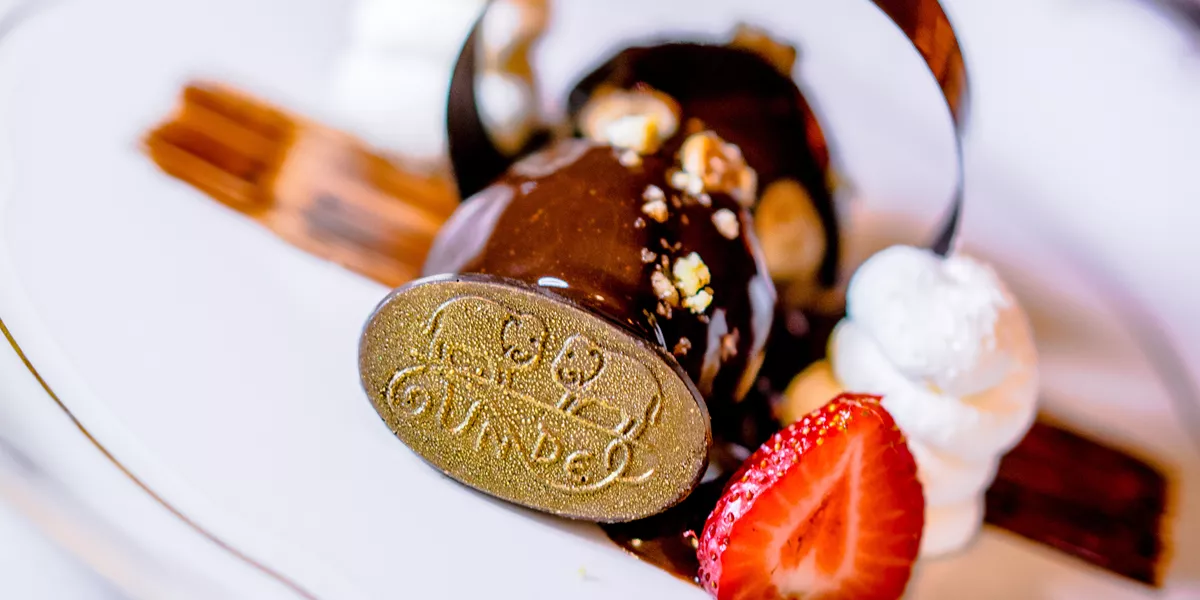 Gundel and strawberry