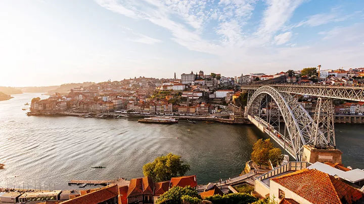 Maxachqaladan yashirin kamera porno rasmlar Marina Aleksandrovani yalangoch holda tomosha qiling