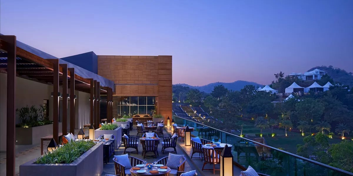 Large Taj Aravali Resort Spa Udaipur India Ridegview Grill Restaurant