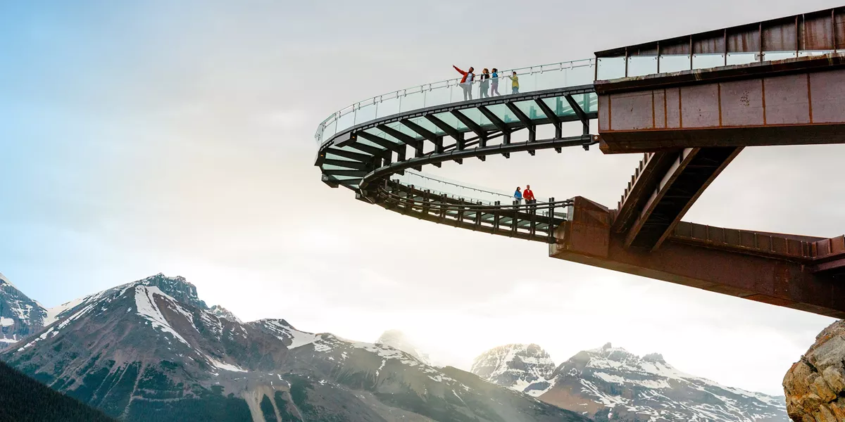 view-glacier-skywalk-columbia-icefield.jpg