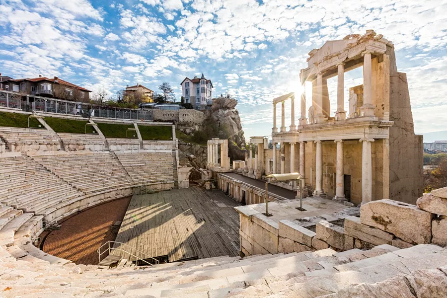 Large Roman Amphitheatre 509836582