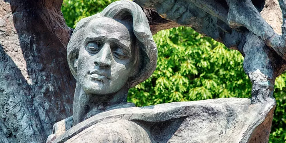 Chopin Statue Warsaw Poland 1