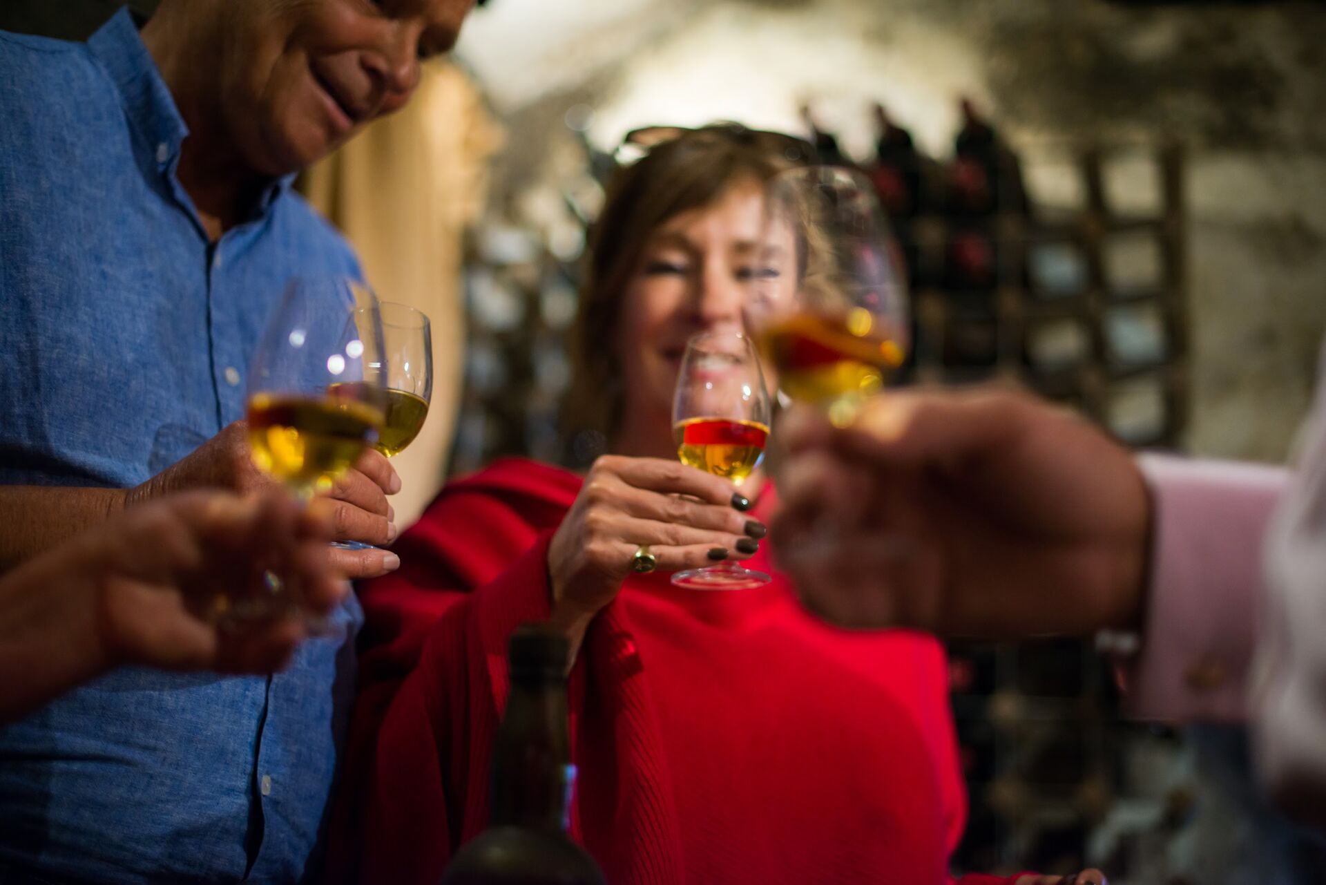 Couple tasting whiskey in Ballindalloch, Inverness, Scotland