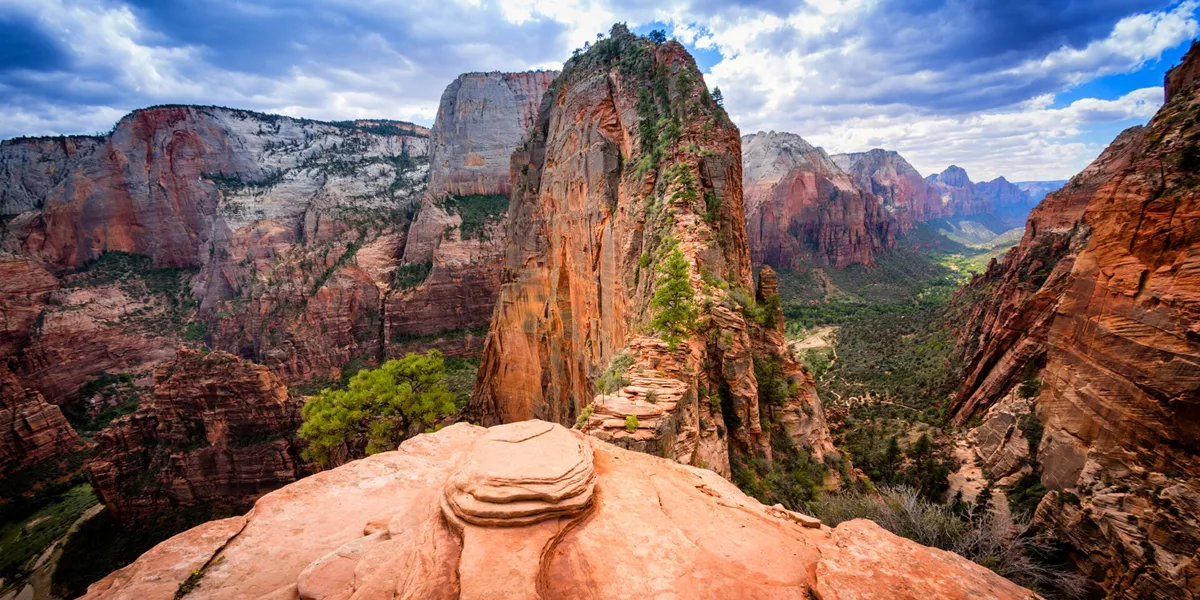 Angels Landing in Zion National Park, Utah, USA