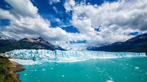 Large Famous Perito Moreno Glacier In Patagonia, Argentina 919369210