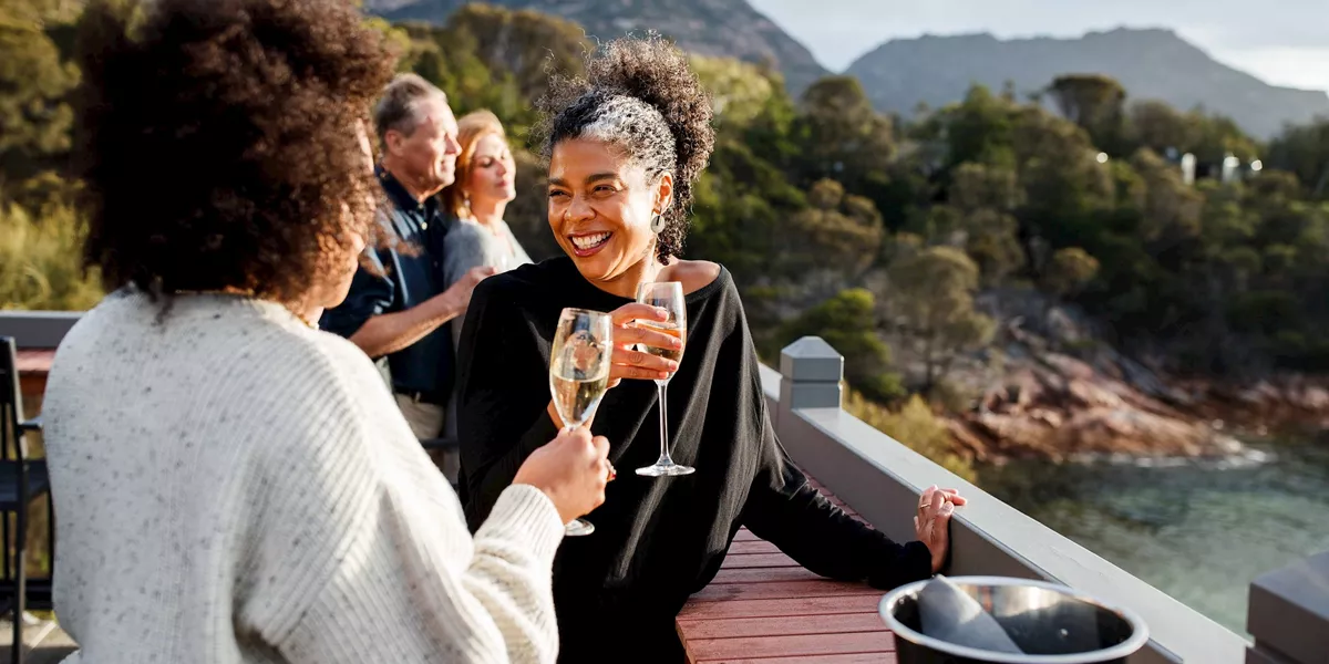 Tasmanias Food Whiskey Wine Guided Tour