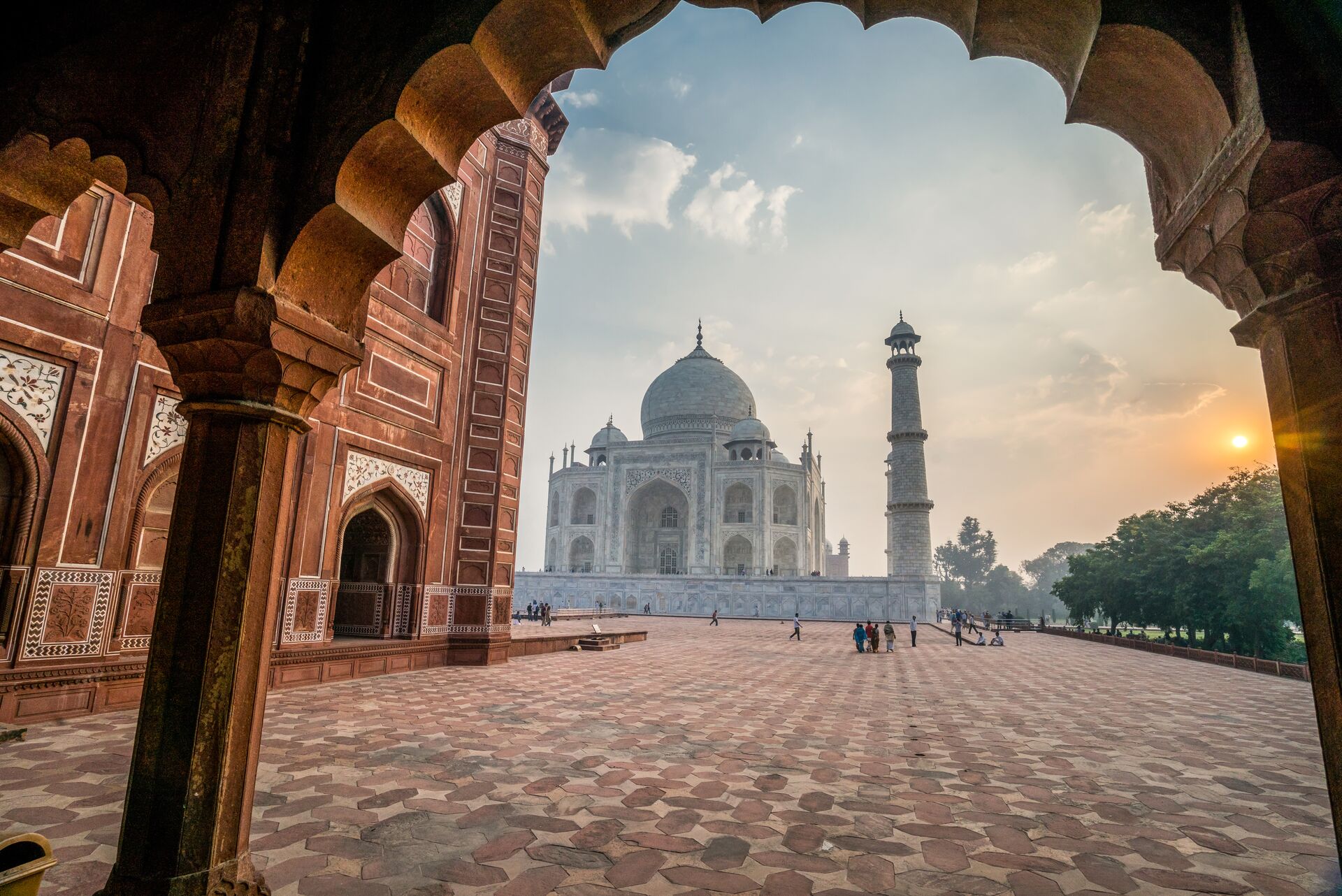 Large Sunrise Taj Mahal Agra India 3