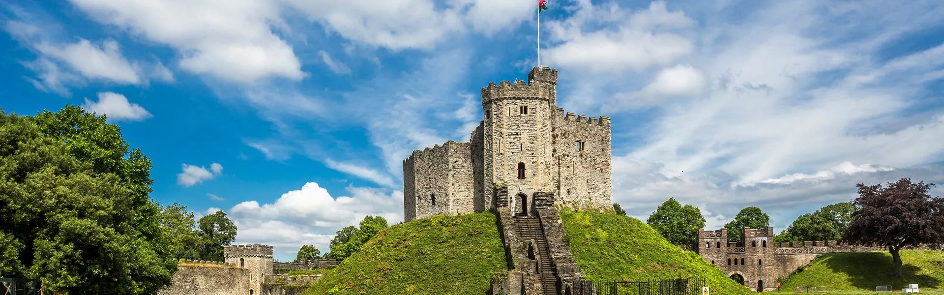 Wales Guided Tours and Travel Guide