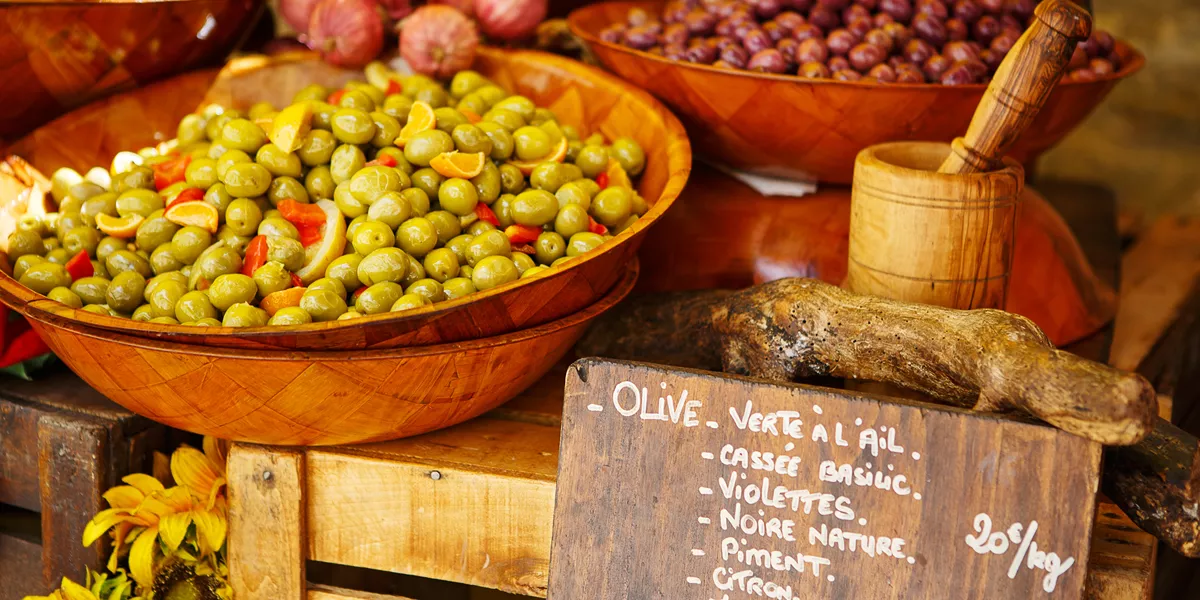 98 Olives Market Cahors France 10