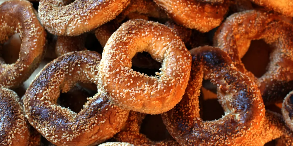 Montreal Style Sesame Seed Bagels 679972392