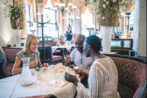 visit-a-viennese-cafe-vienna-austria.jpg