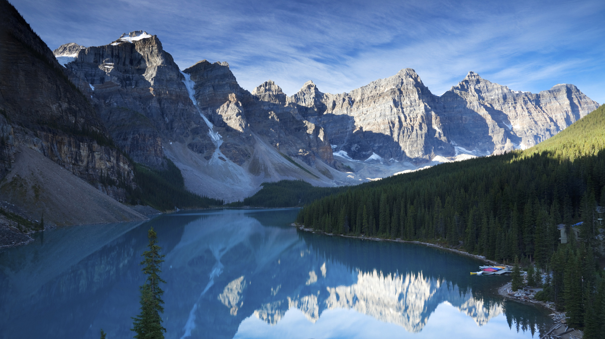 Moraine lake Banff © Daniel Barnes iStock