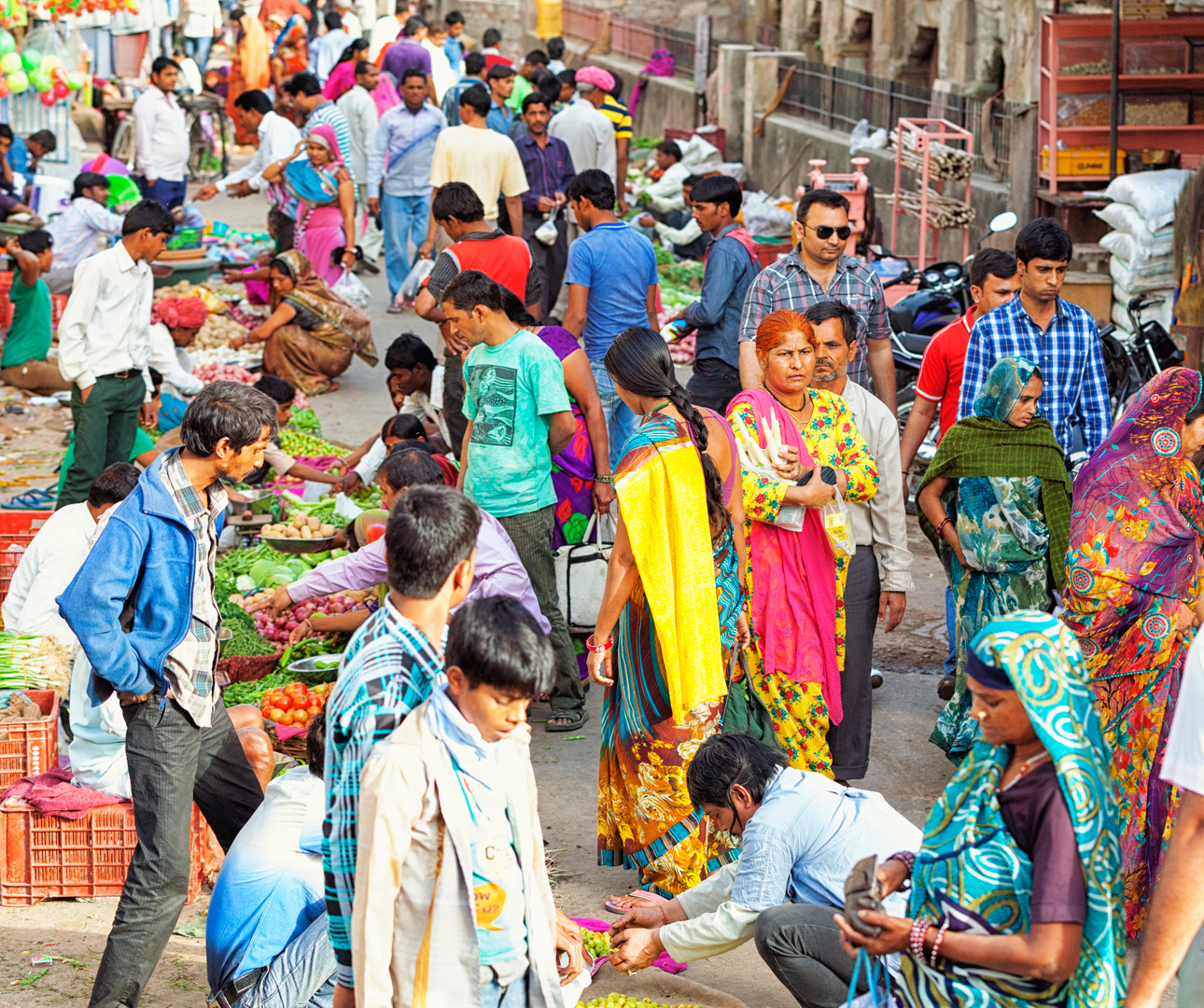 How to Buy a Sari and Other Indian Shopping Tips