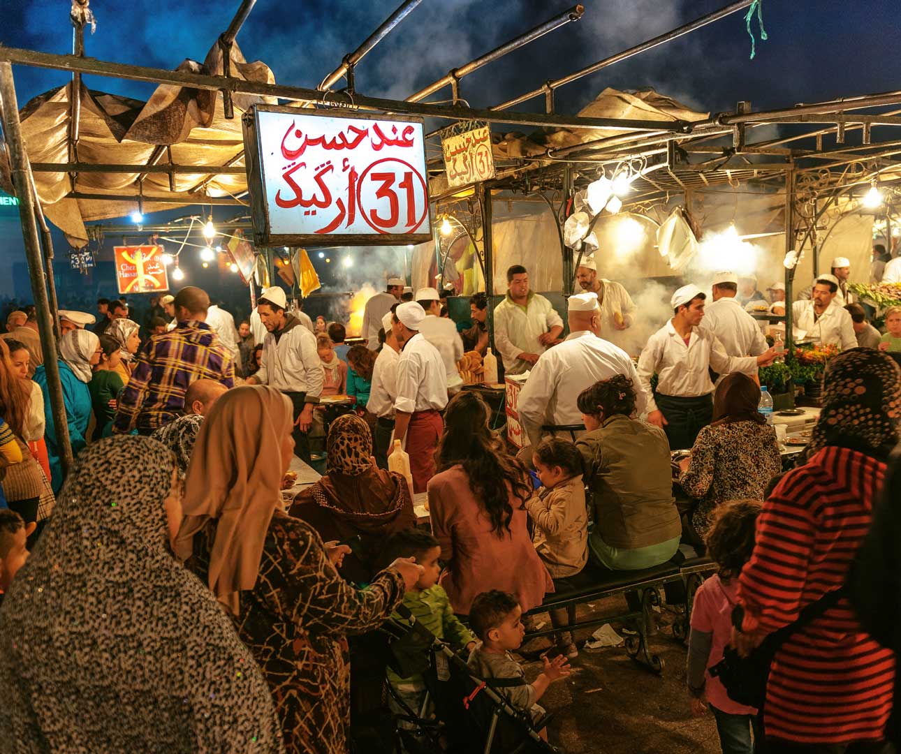 10 Top Tips on How to Navigate a Moroccan Bazaar