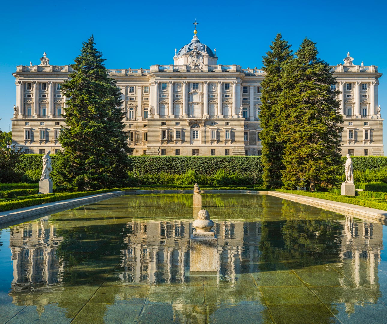 Green Spaces & Gurgling Fountains: The Perfect Parks of Madrid
