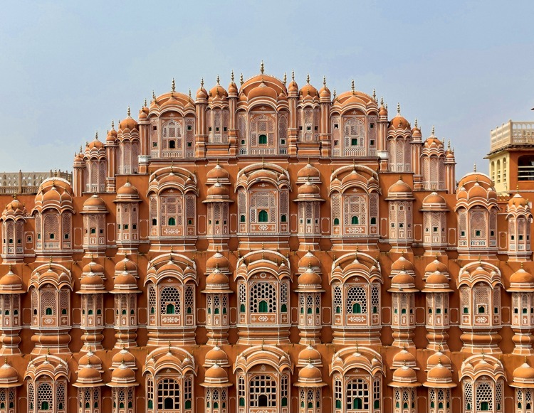 Hawa Mahal pink architecture in Jaipur
