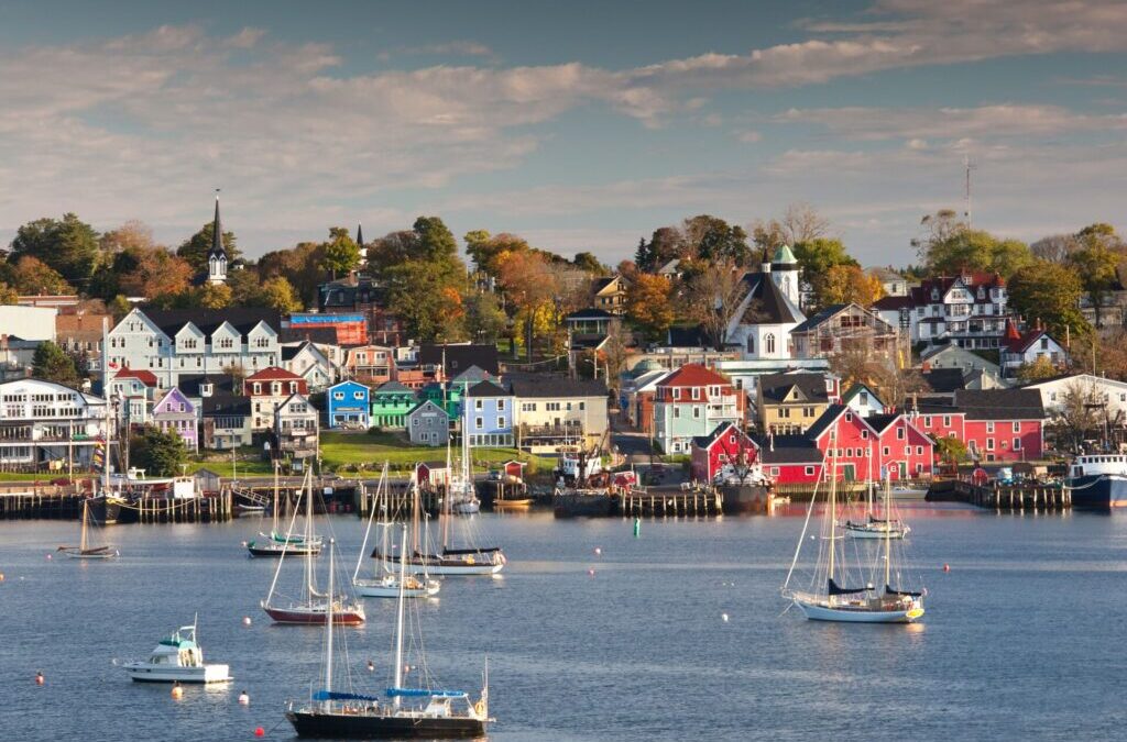 Lighthouses & Lobster Rolls: 8 Reasons Fall is Perfect in Maritime Canada