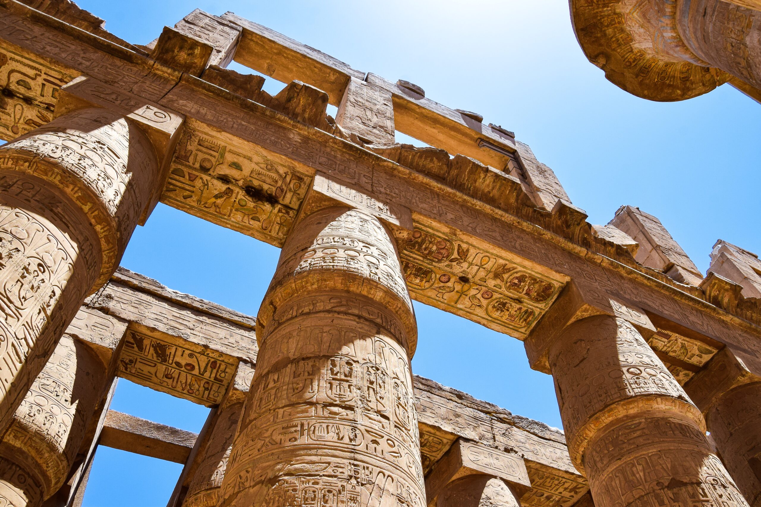Image of Columns of Ramesses II wooing the intricate colours of the artwork