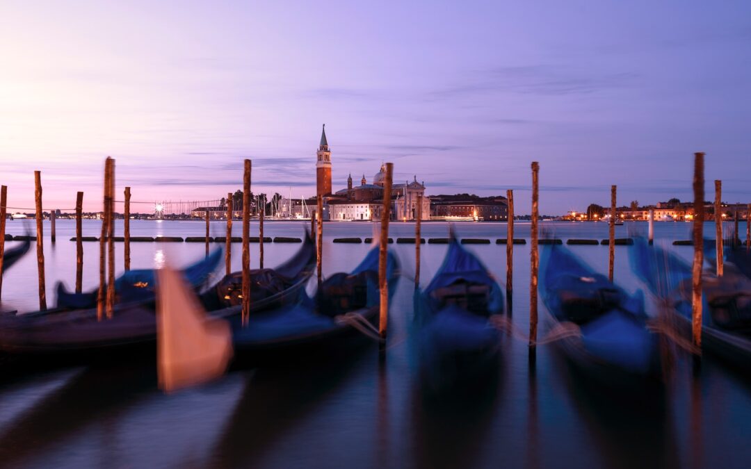 Technique and Tradition: Discovering the Secrets of Venice’s Gondoliers