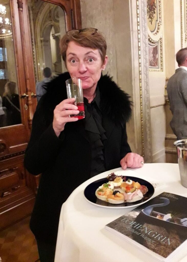 local expert claudia in vienna